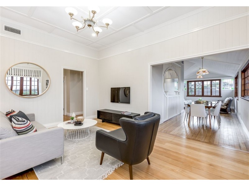 2 Tarragindi Road, Tarragindi QLD 4121