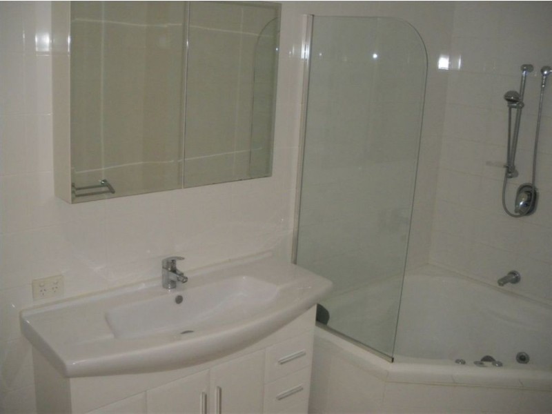 3/68 Heidleberg Street, East Brisbane QLD 4169