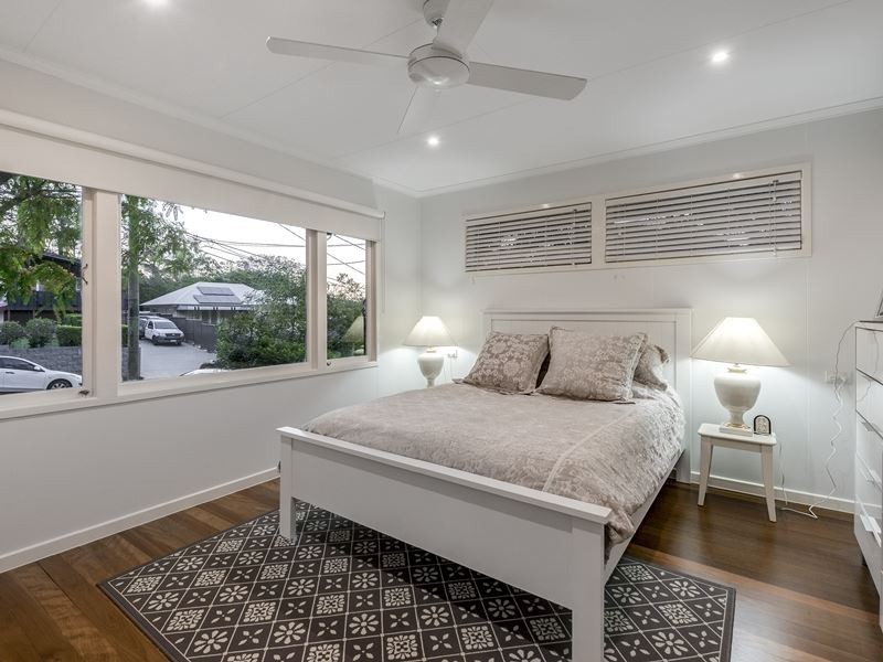 11 Greycliffe Street, Mount Gravatt East QLD 4122