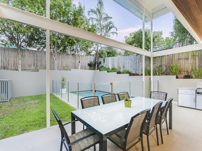 35 Margaret Street, Camp Hill QLD 4152