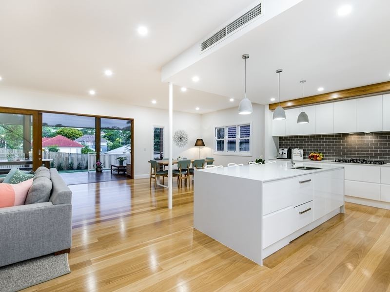 26 Tarana Street, Camp Hill QLD 4152