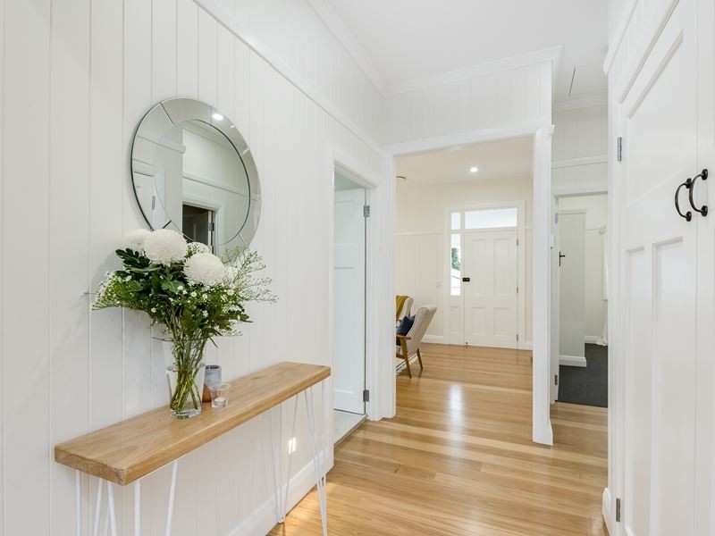 26 Tarana Street, Camp Hill QLD 4152