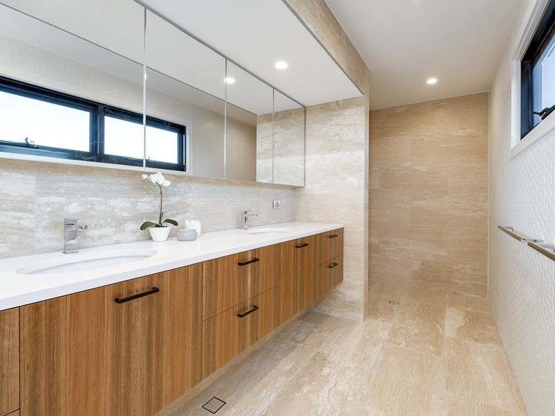 15 Prout Street, Camp Hill QLD 4152