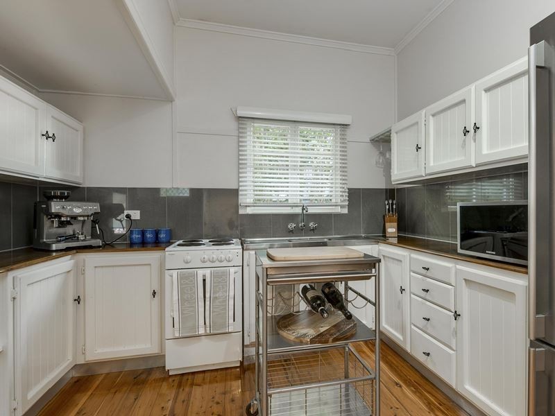 289 Nursery Road, Holland Park QLD 4121