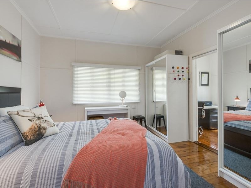 289 Nursery Road, Holland Park QLD 4121