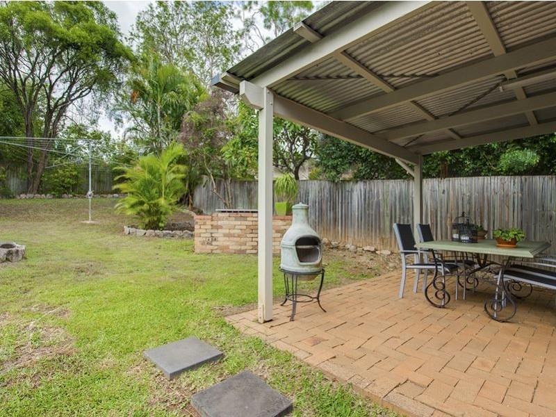 289 Nursery Road, Holland Park QLD 4121