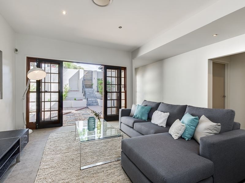 108 Chatsworth Road, Coorparoo QLD 4151