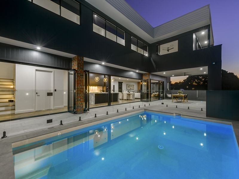 9 Gristock Street, Coorparoo QLD 4151