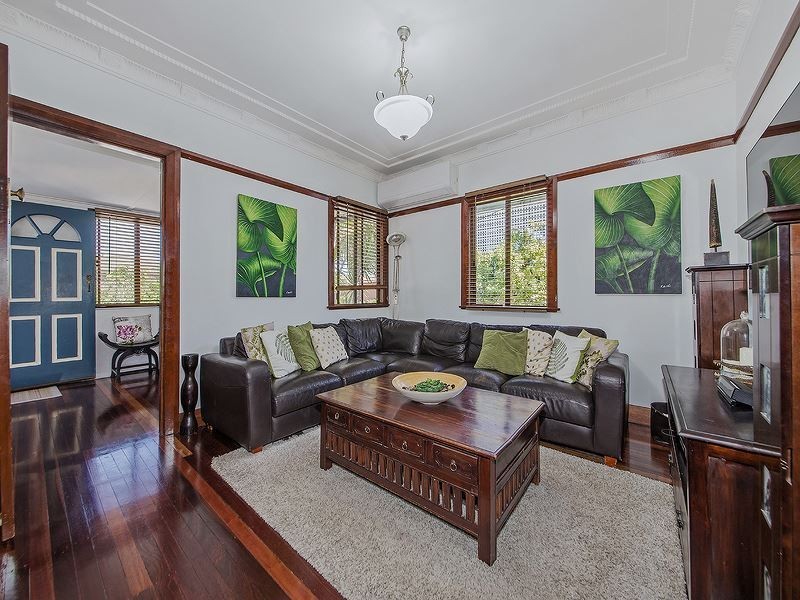 60 Derby Street, Coorparoo QLD 4151