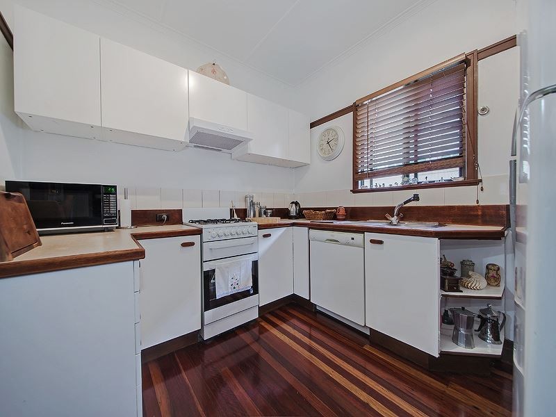 60 Derby Street, Coorparoo QLD 4151