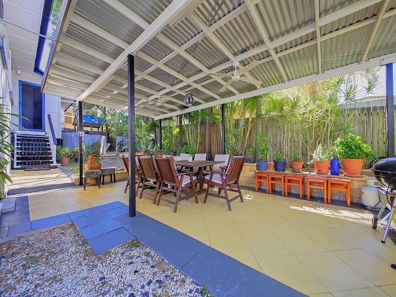 60 Derby Street, Coorparoo QLD 4151