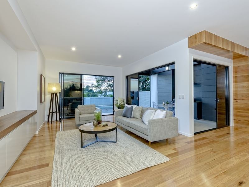 62 Joseph Street, Camp Hill QLD 4152