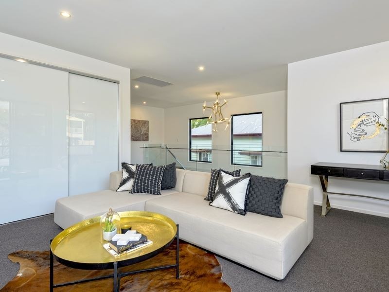 62 Joseph Street, Camp Hill QLD 4152