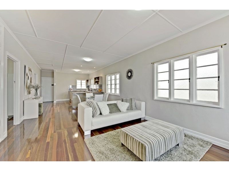 82 Lewis Street, Woolloongabba QLD 4102