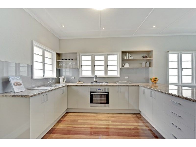 82 Lewis Street, Woolloongabba QLD 4102