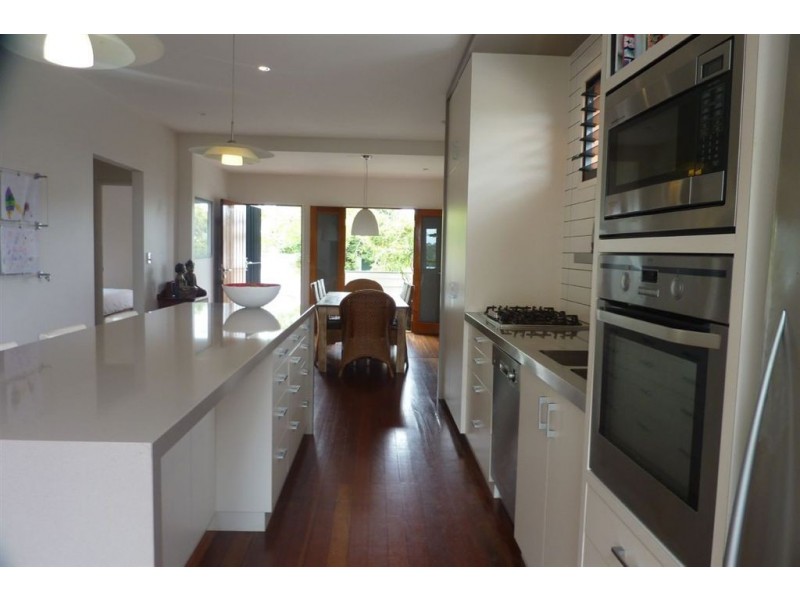 17 Salisbury Street, Woolloongabba QLD 4102