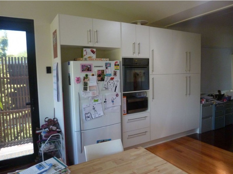 37 Waverley Road, Camp Hill QLD 4152