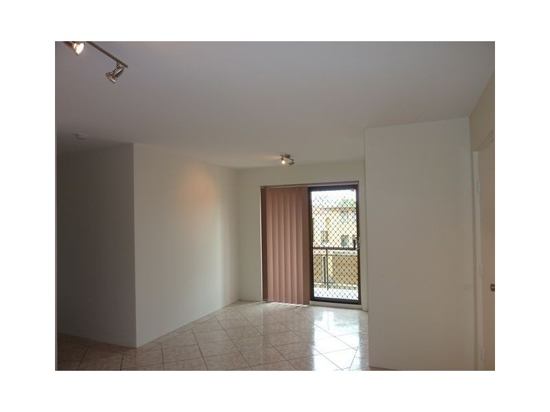 2/68 York Street, Coorparoo QLD 4151