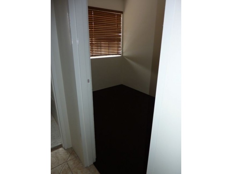 2/68 York Street, Coorparoo QLD 4151