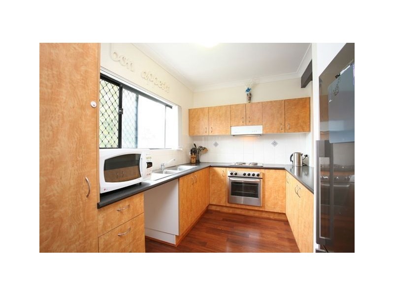 2/22 Pembroke Road, Coorparoo QLD 4151