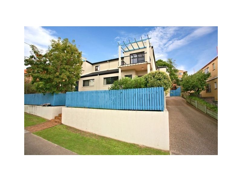 2/22 Pembroke Road, Coorparoo QLD 4151