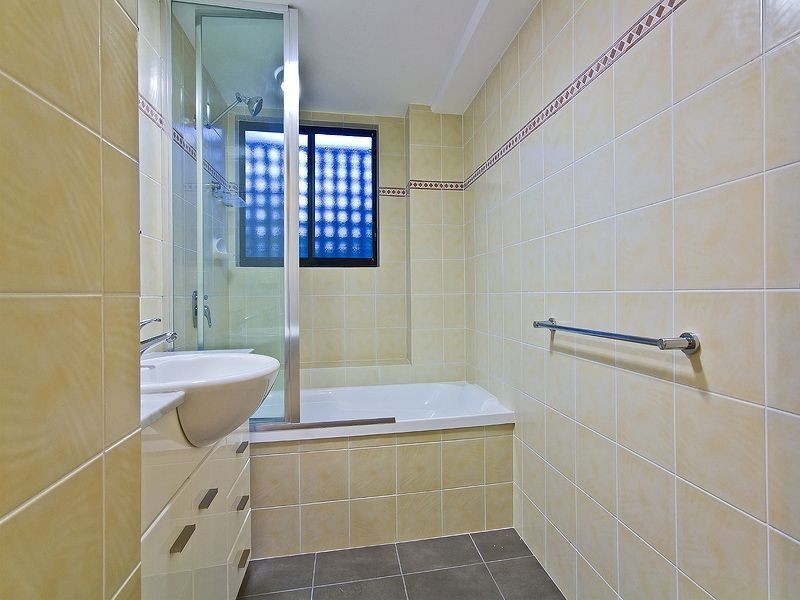 20/16 Norman Crescent, Norman Park QLD 4170