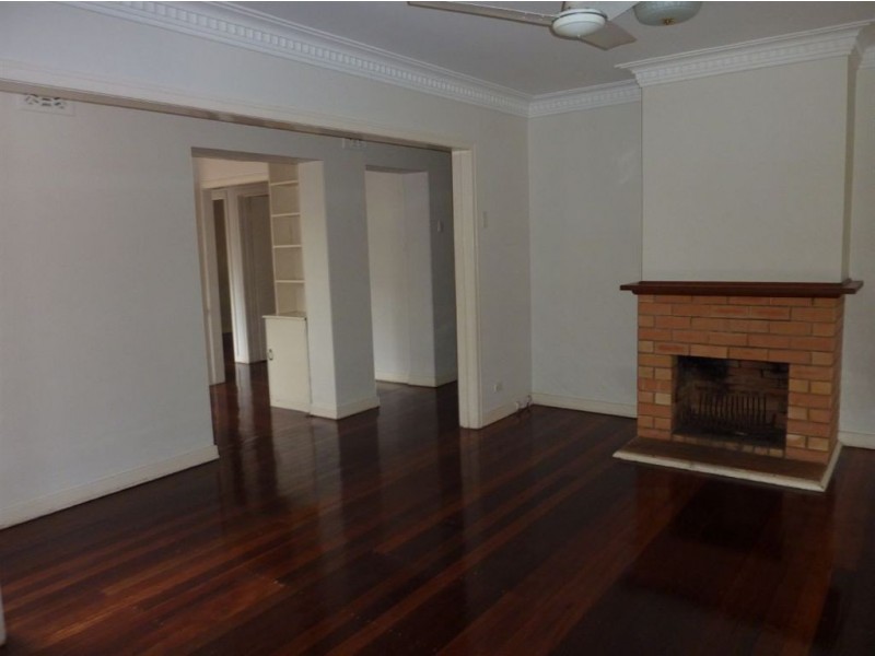 19 Springleigh St, Coorparoo QLD 4151