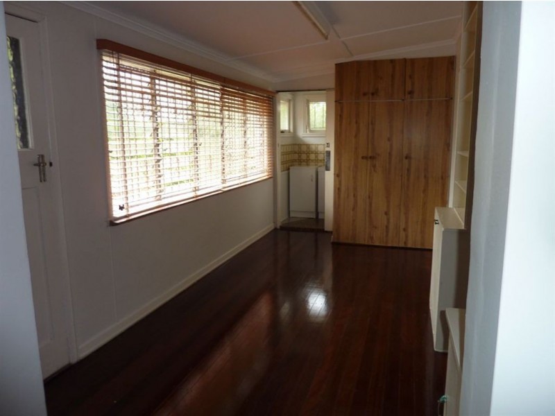 19 Springleigh St, Coorparoo QLD 4151