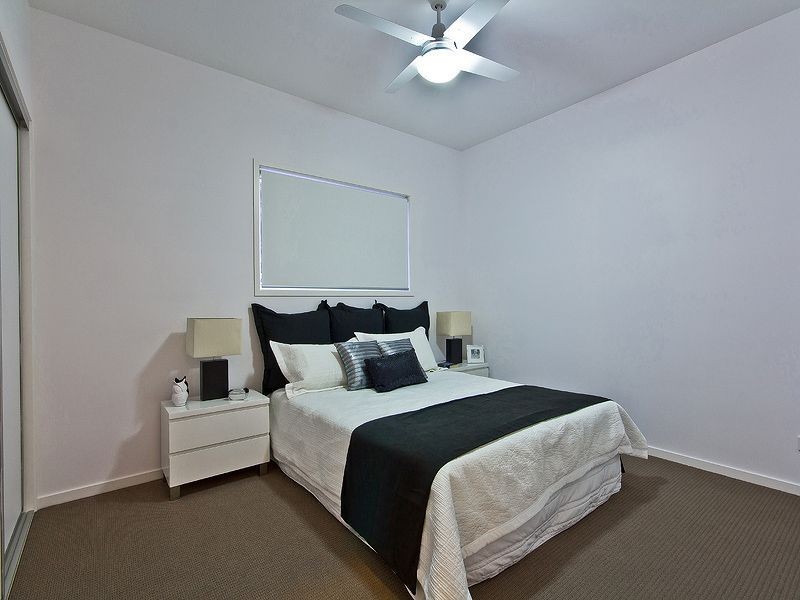 2/11a Laurie, Carina Heights QLD 4152