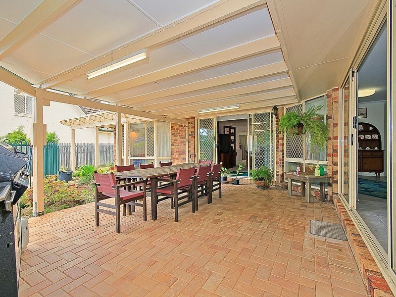 6 Hiley Court, Carindale QLD 4152