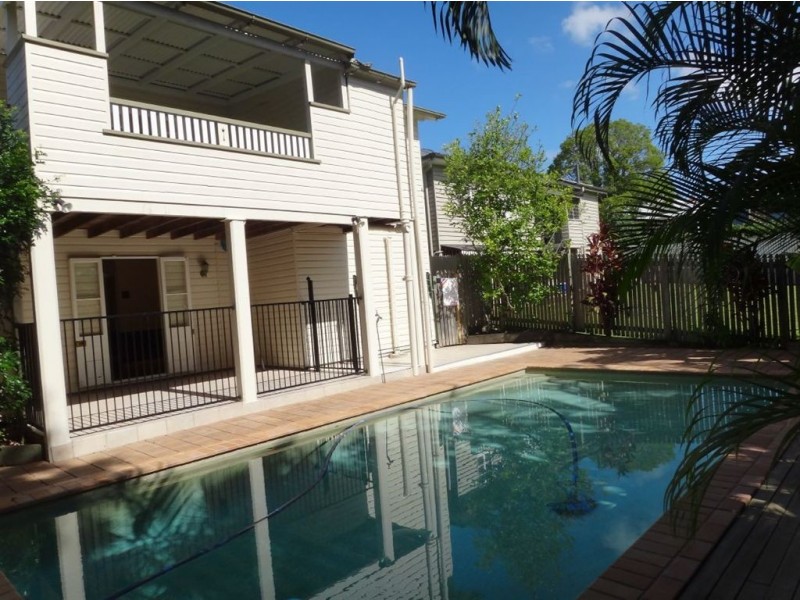 102 Bulimba Street, Bulimba QLD 4171