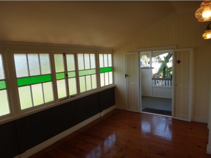 102 Bulimba Street, Bulimba QLD 4171