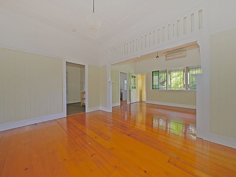 19 Maynard Street, Woolloongabba QLD 4102