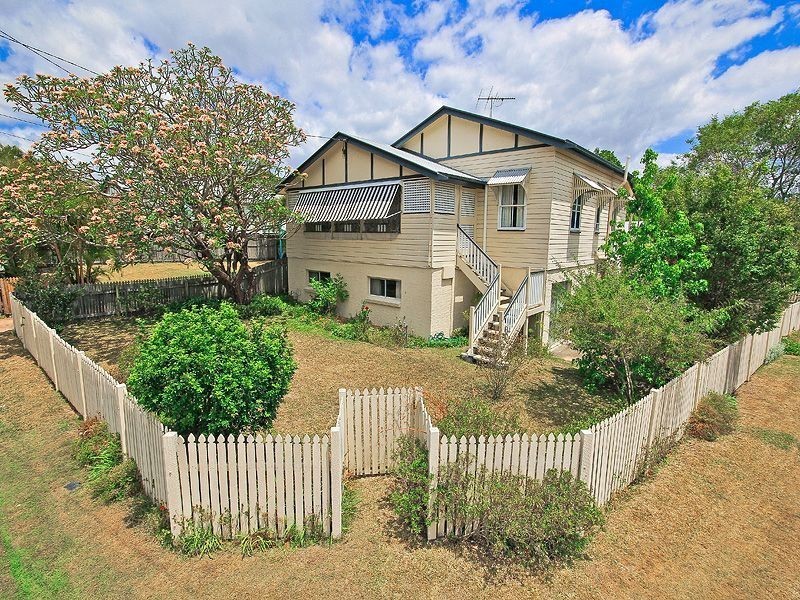 79 Leicester Street, Coorparoo QLD 4151