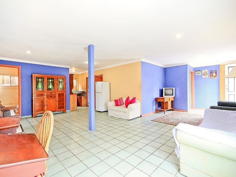 79 Leicester Street, Coorparoo QLD 4151