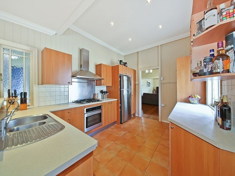 41 Donald Street, Camp Hill QLD 4152