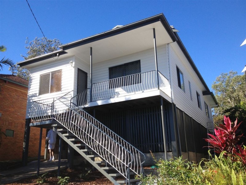 10 Brown Street, Camp Hill QLD 4152