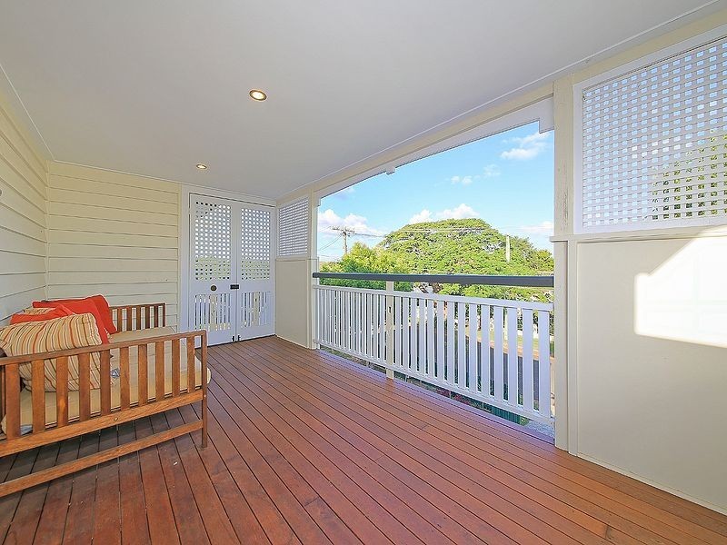 19 Ontario Street, Holland Park West QLD 4121