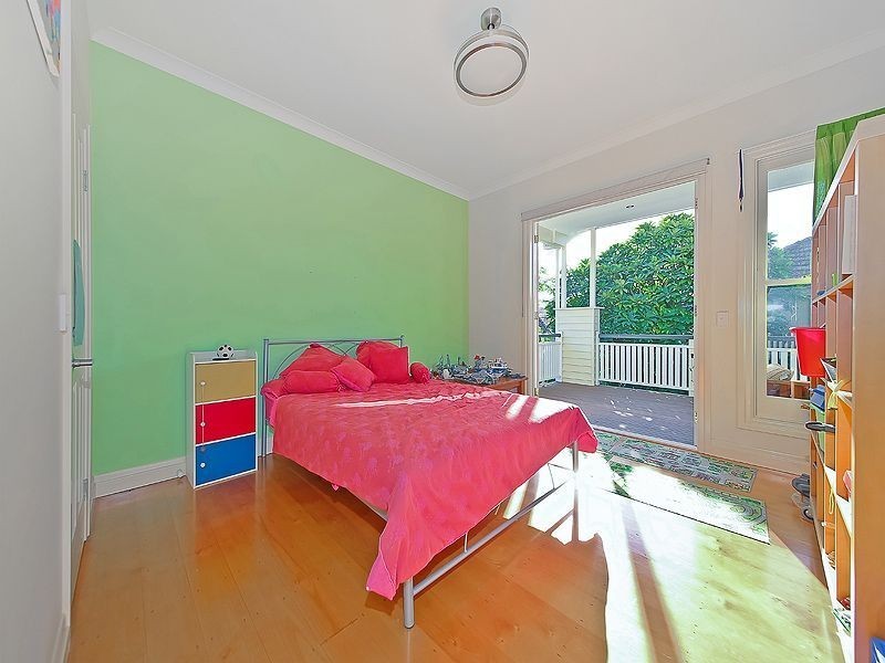 19 Ontario Street, Holland Park West QLD 4121