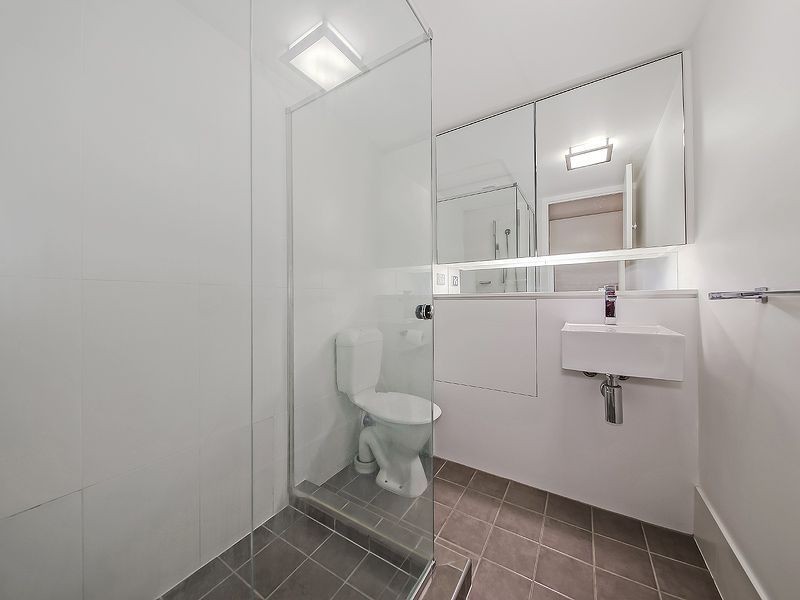 2/219 Wellington Road, East Brisbane QLD 4169