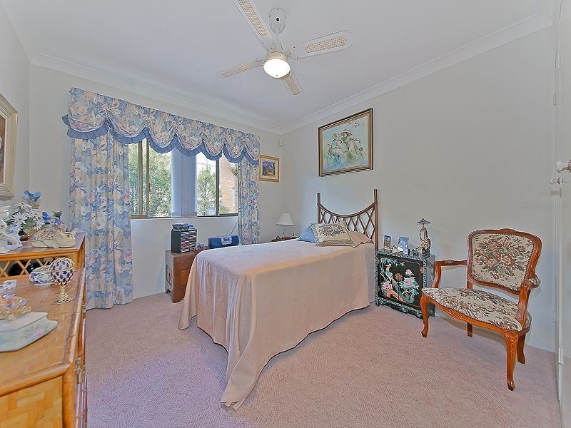 2/11 Weston Street, Coorparoo QLD 4151