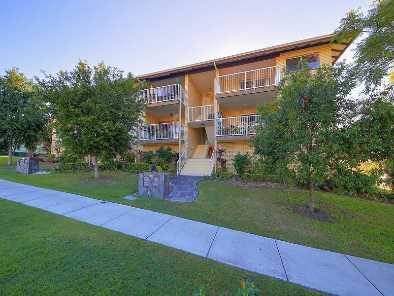 4/32 Woodhill Av, Coorparoo QLD 4151