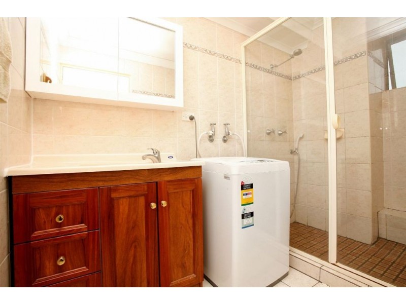 2/35 Amelia Street, Coorparoo QLD 4151