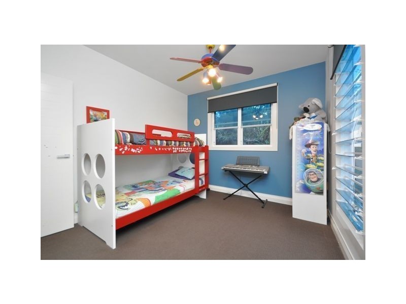 33 Brae Street, Coorparoo QLD 4151