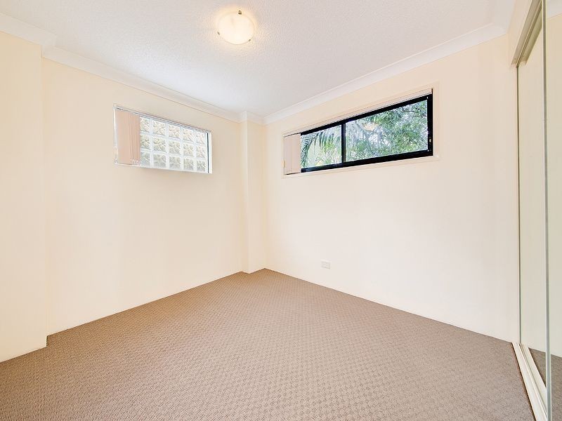 17/16 Norman Crescent, Norman Park QLD 4170