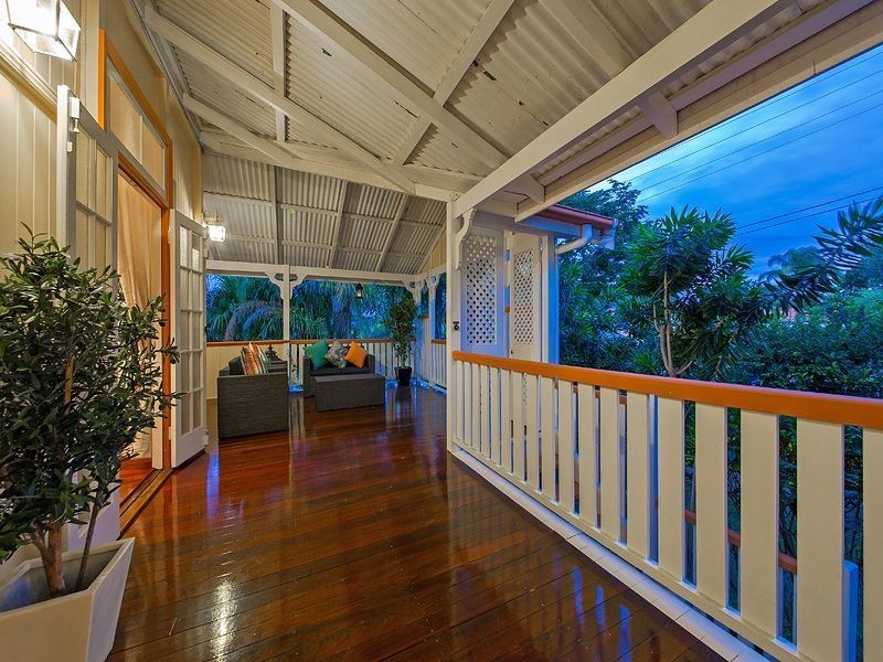 7 Norfolk Street, Coorparoo QLD 4151