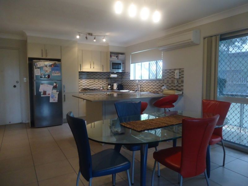 2/14 Sinclair Street, East Brisbane QLD 4169