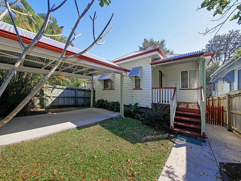 160 Macrossan Av, Norman Park QLD 4170