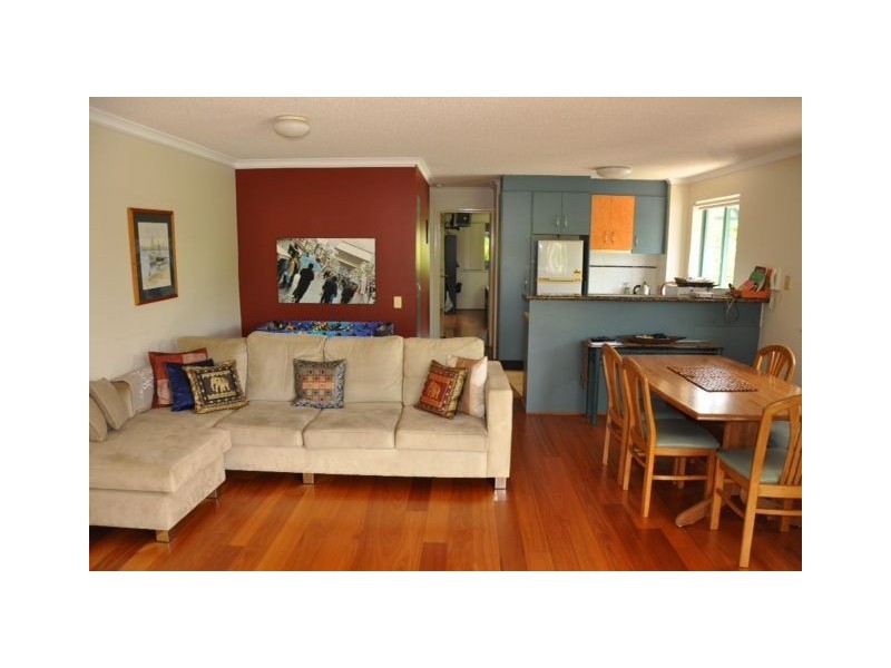 9/219 Wellington Road, East Brisbane QLD 4169