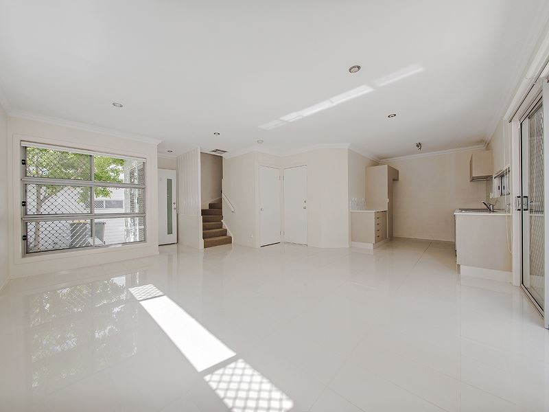 3/61 Shakespeare St, Coorparoo QLD 4151